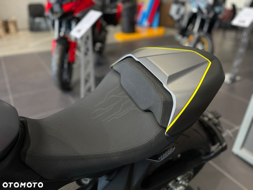 Ducati Diavel - 7