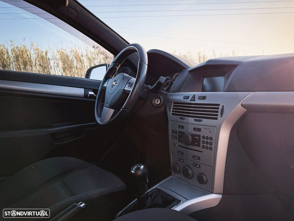Opel Astra GTC 1.7 CDTI - 5