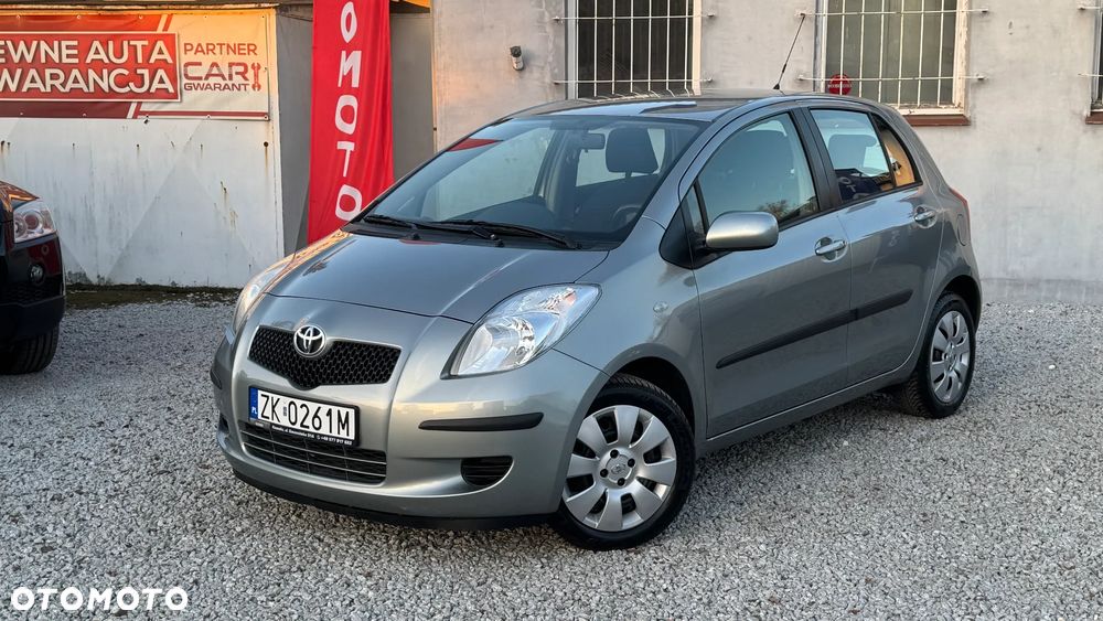 Toyota Yaris 1.3 Sol - 4