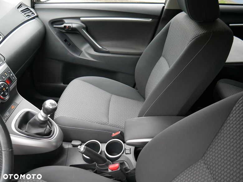 Toyota Verso 1.8 Edition - 26