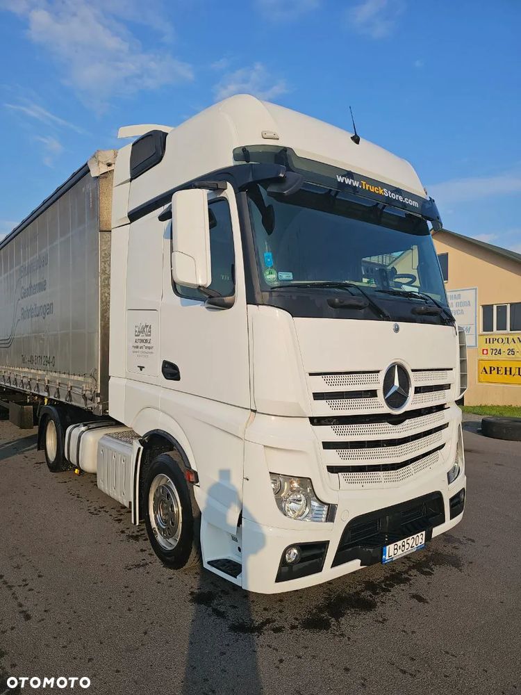 Mercedes-Benz Actros - 3