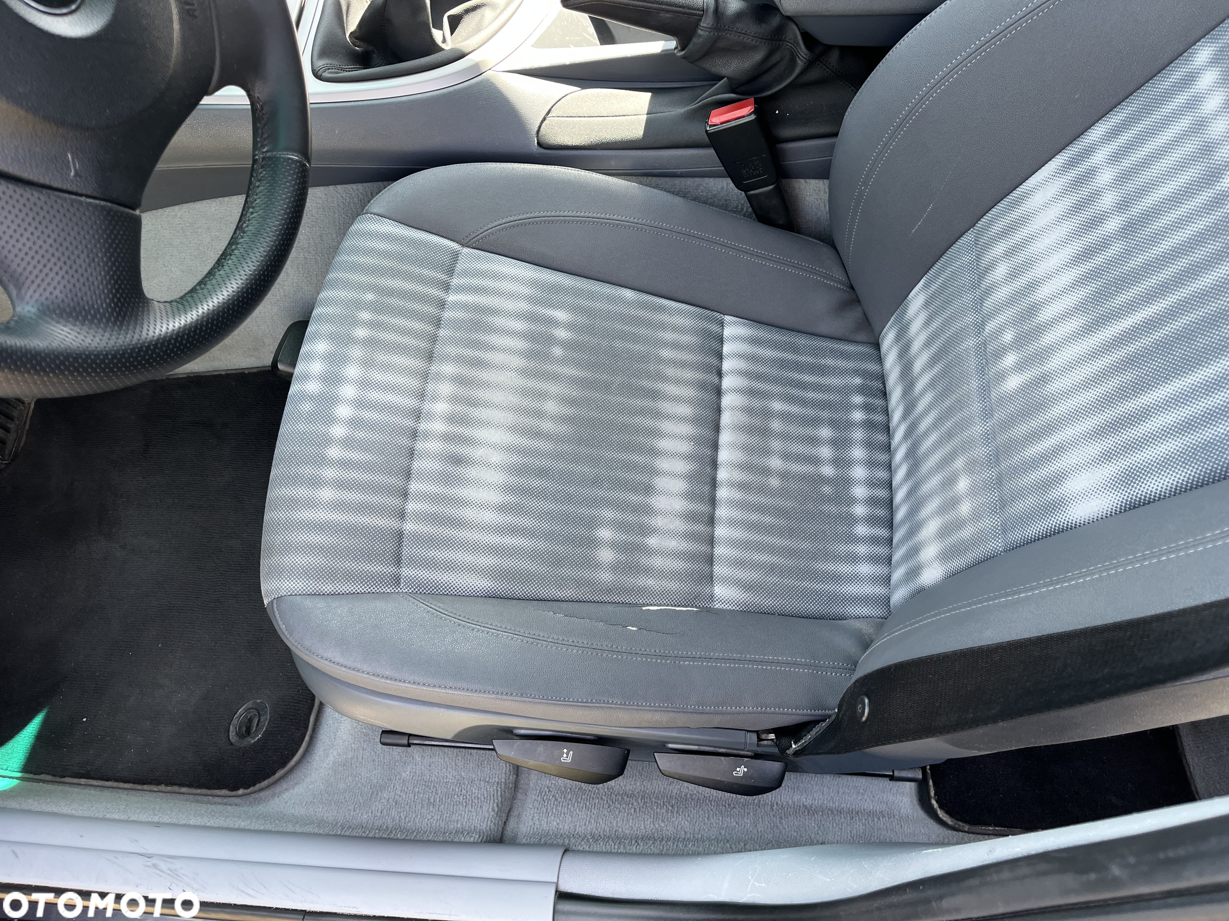 BMW Seria 1 120d DPF - 15