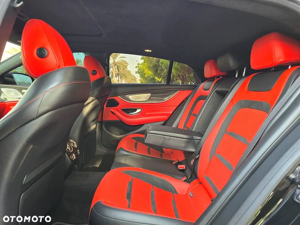 Mercedes-Benz AMG GT 53 4Matic+ Speedshift TCT 9G - 17