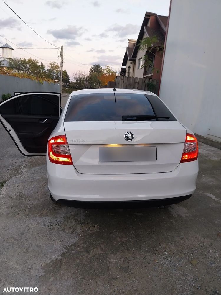 Skoda RAPID 1.6 TDI Style - 8