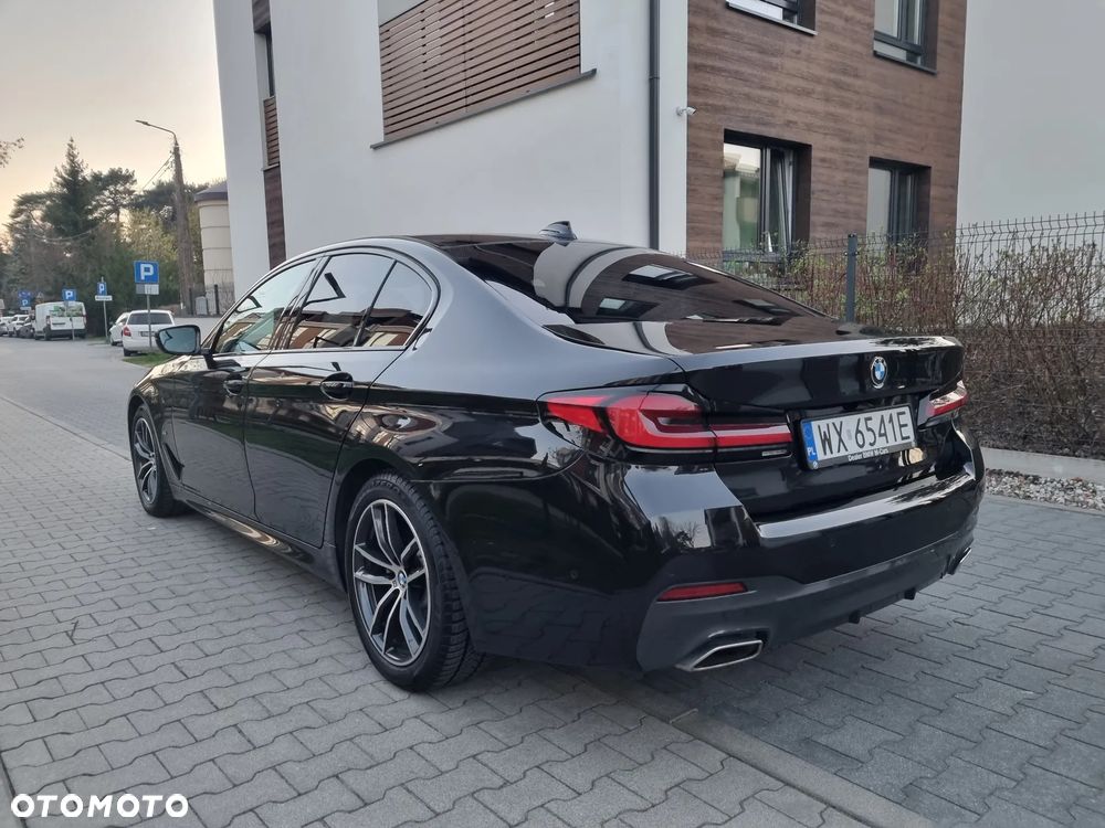 BMW Seria 5 530i xDrive mHEV M Sport sport - 37