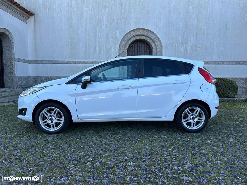 Ford Fiesta 1.0 T EcoBoost Titanium - 28