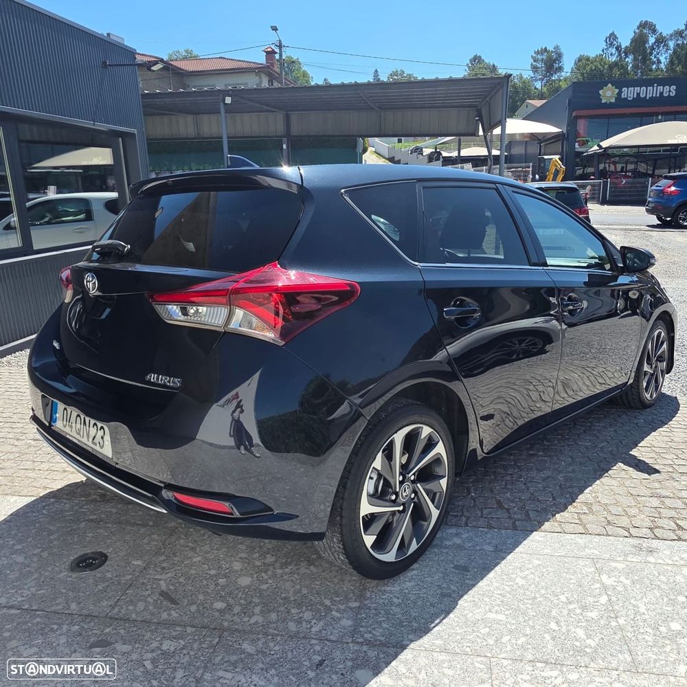 Toyota Auris 1.4 D-4D Comfort+Pack Sport - 3