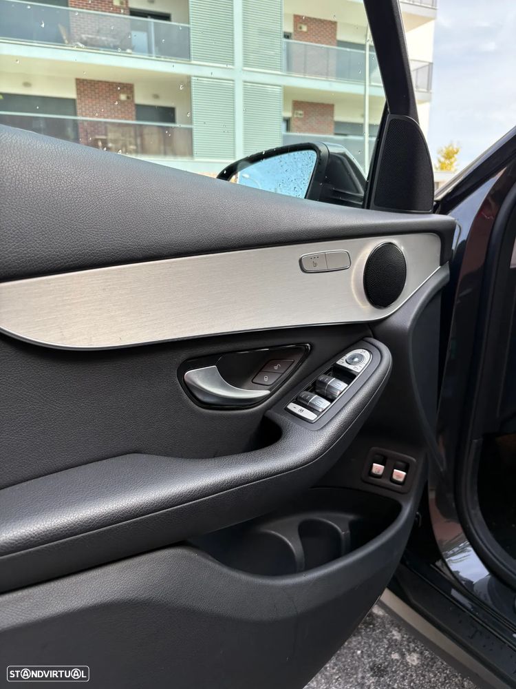 Mercedes-Benz GLC 300 e 4Matic - 13