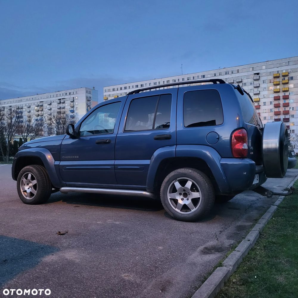 Jeep Cherokee - 12