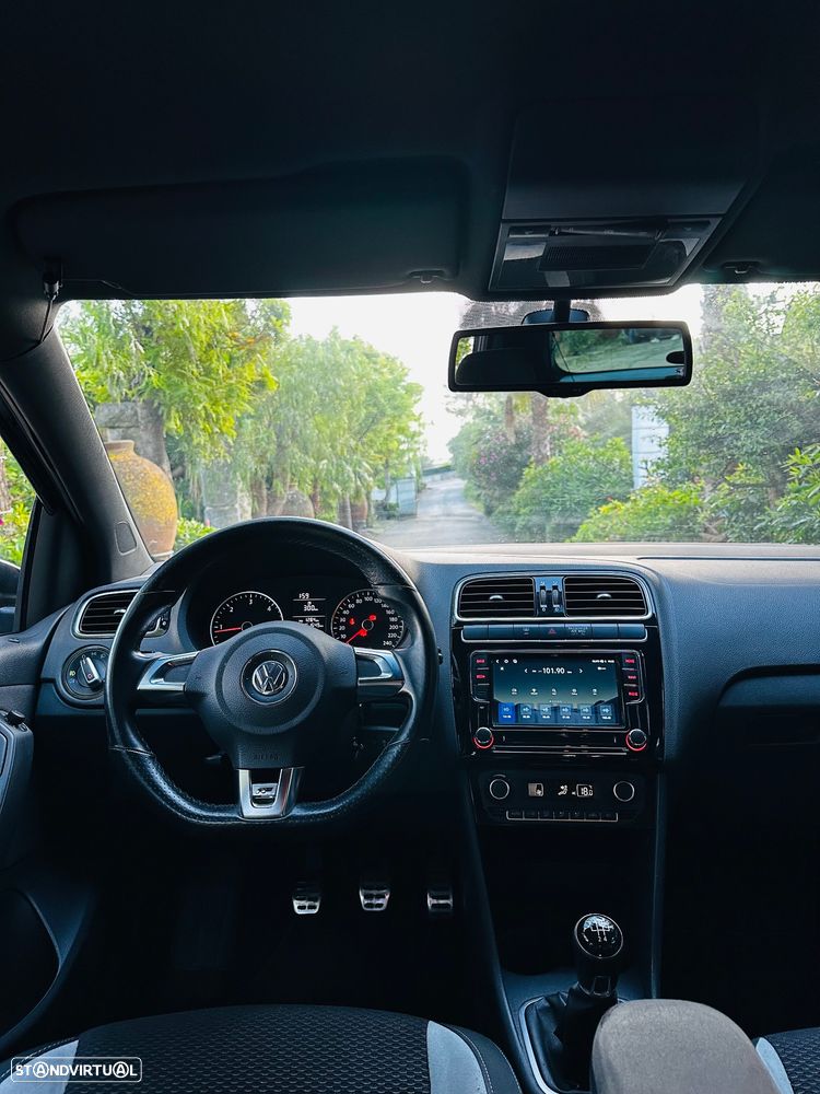 VW Polo 1.6 TDI Highline - 29