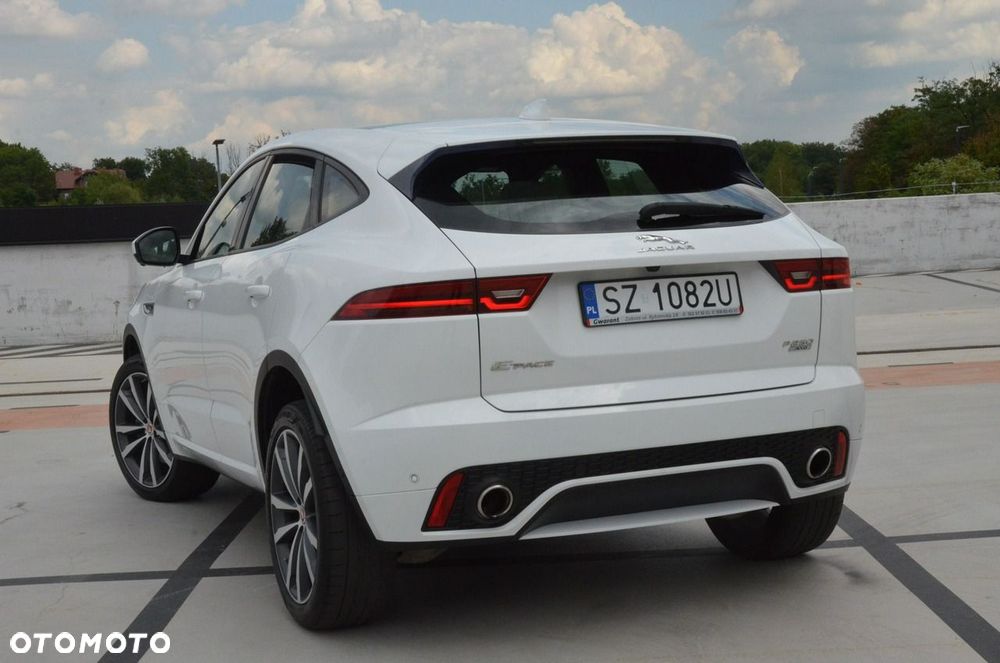 Jaguar E-Pace 2.0 i4P AWD R-Dynamic SE - 14