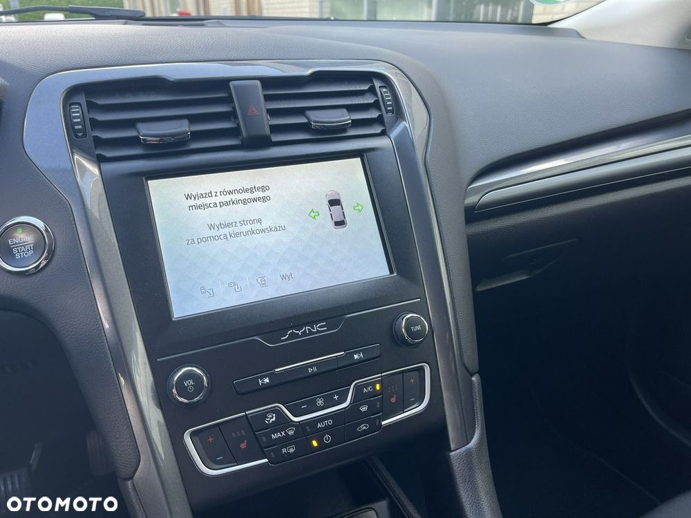 Ford Mondeo - 37