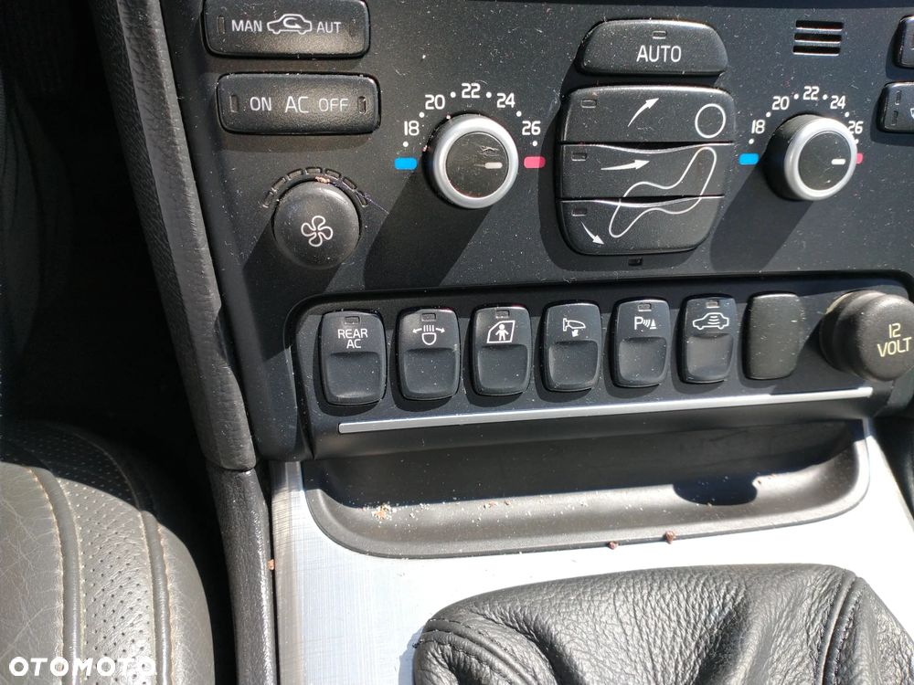 Volvo XC 90 - 16