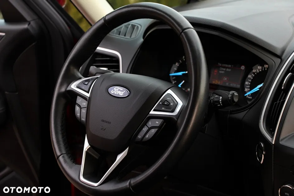 Ford S-Max - 12