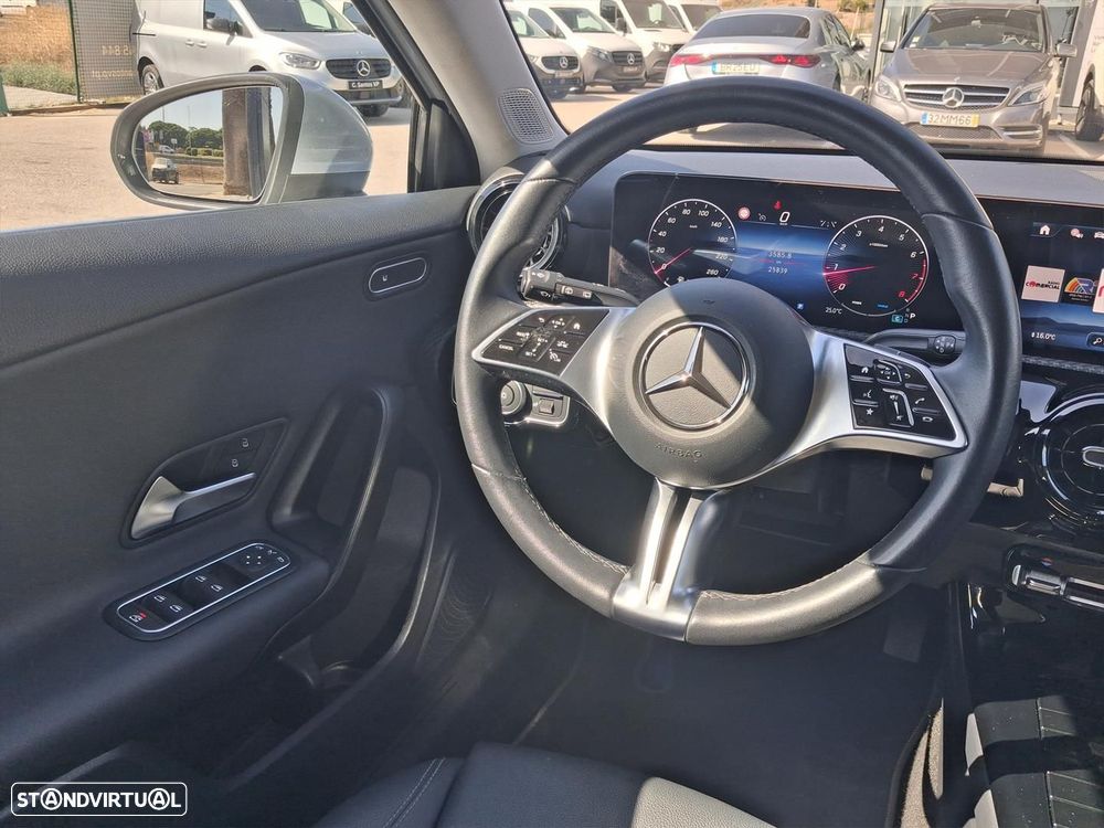 Mercedes-Benz A 200 Standard - 16