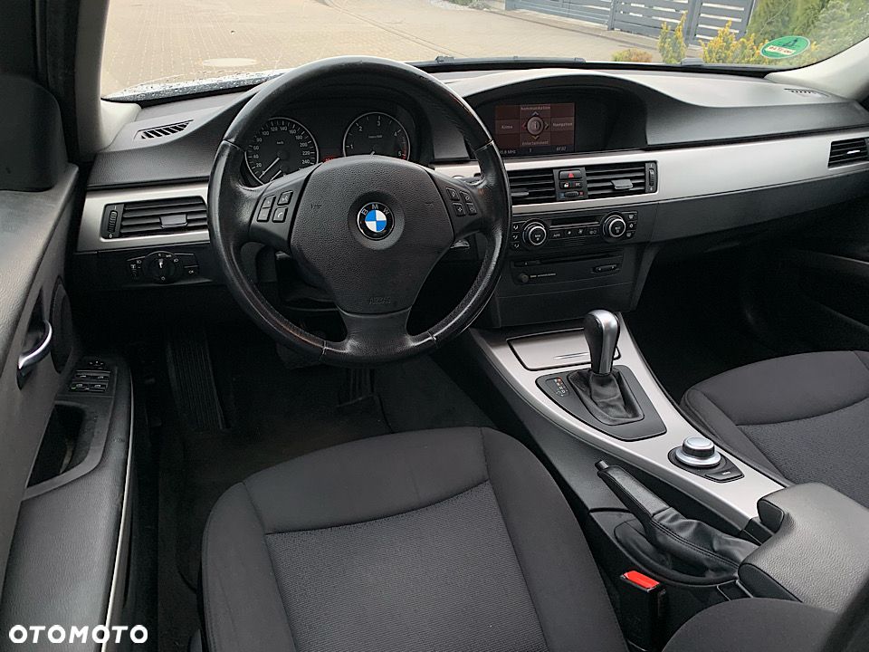 BMW Seria 3 - 31