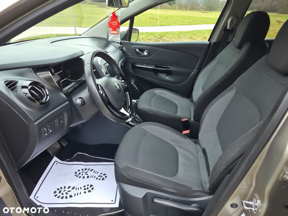 Renault Captur 1.2 TCe Helly Hansen EDC - 13