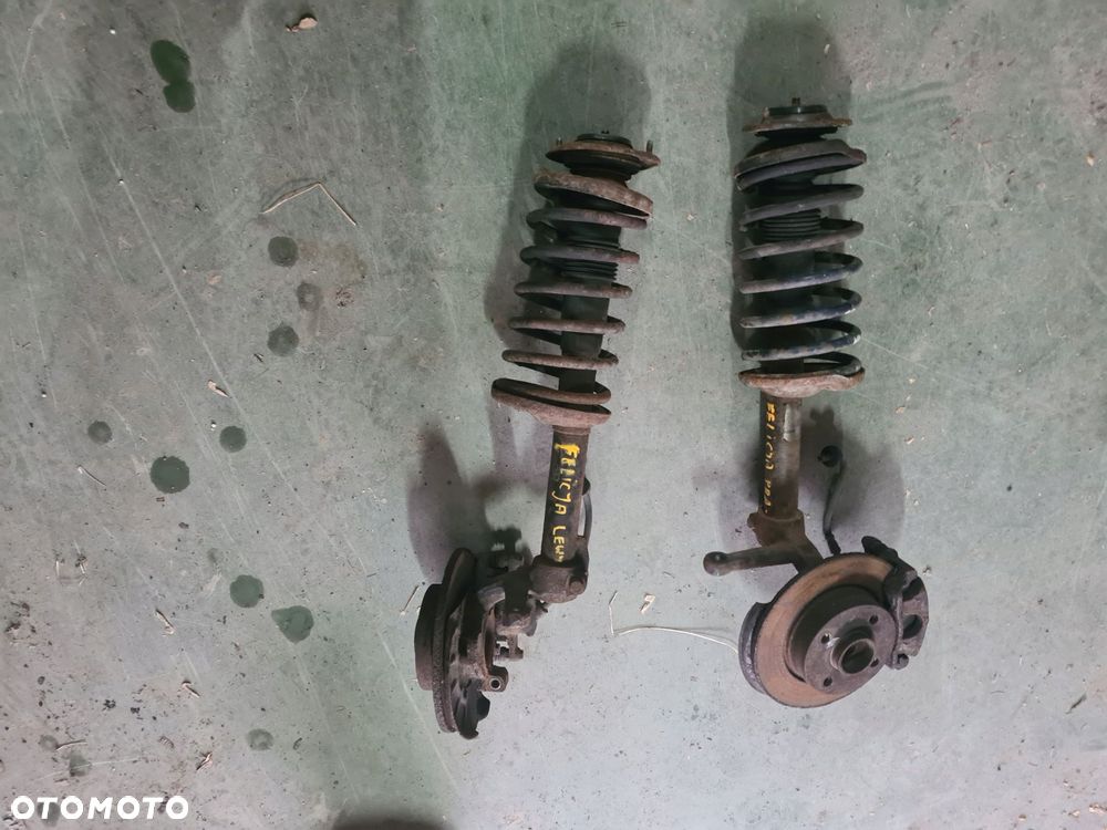 mcpherson zwrotnica prawy lub lewy skoda felicia - 1