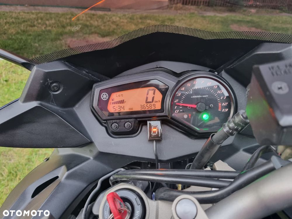 Yamaha XJ - 6