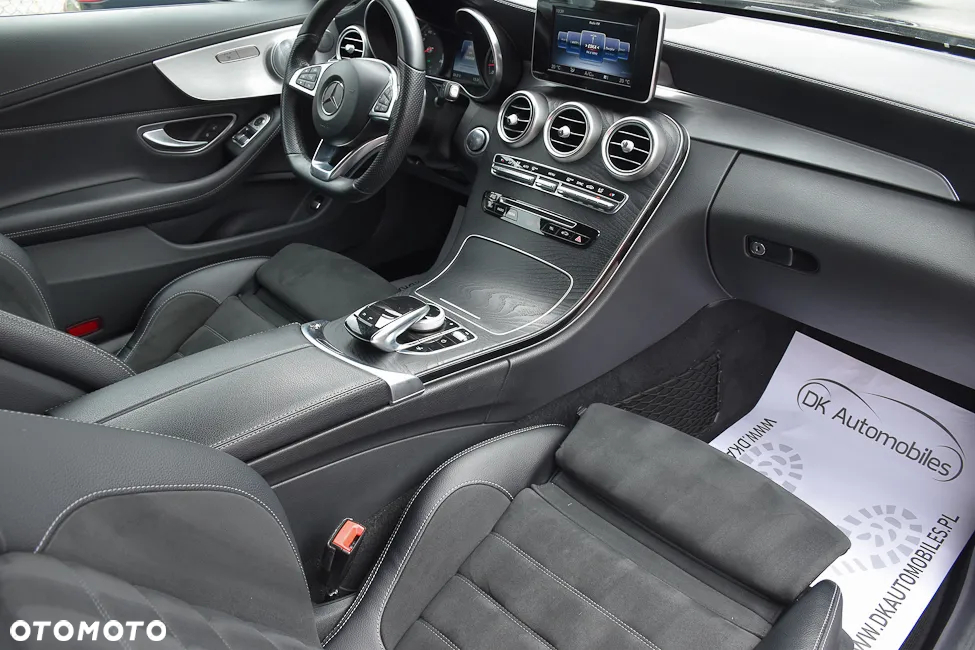 Mercedes-Benz Klasa C 300 Coupe 9G-TRONIC Night Edition - 27