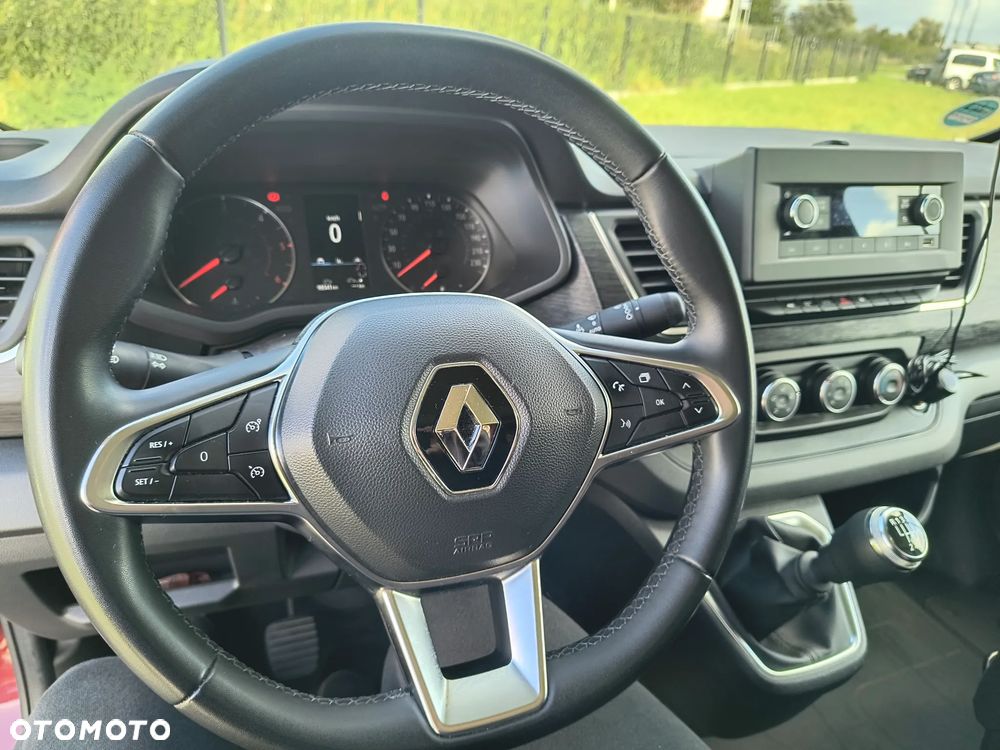 Renault TRAFIC - 7