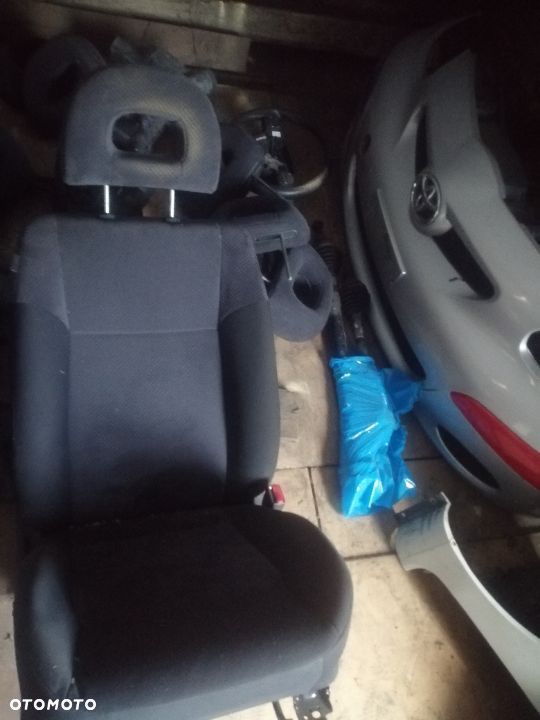 outlander I fotel prawy poznan - 3