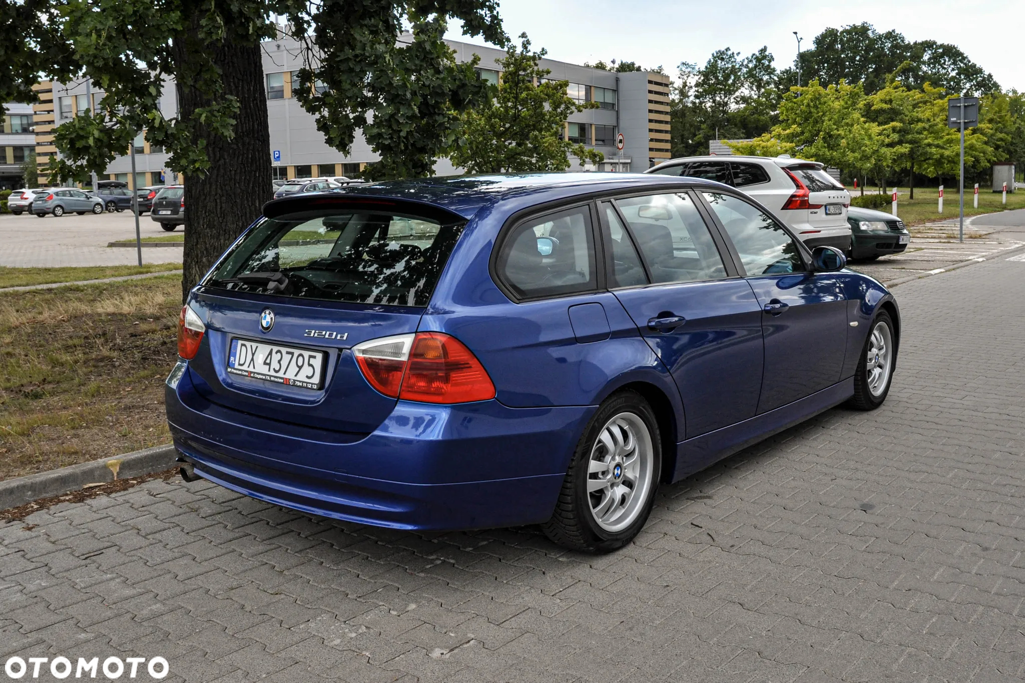 BMW Seria 3 320d DPF Touring - 4
