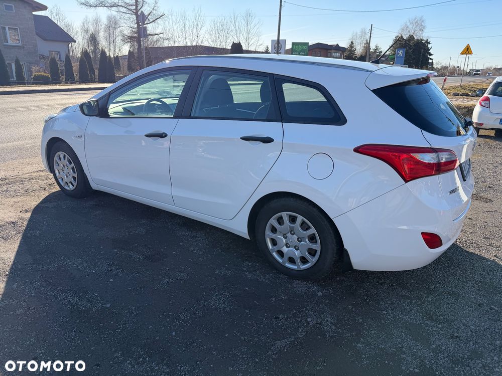 Hyundai i30 1.6 Comfort - 9