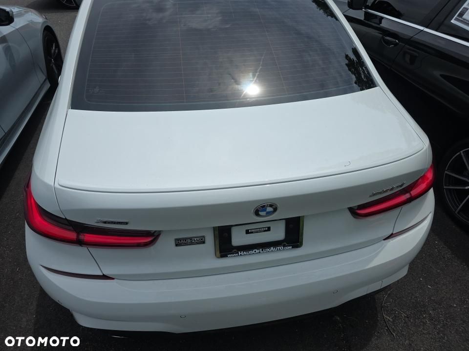 BMW Seria 3 330i xDrive M Sport - 6