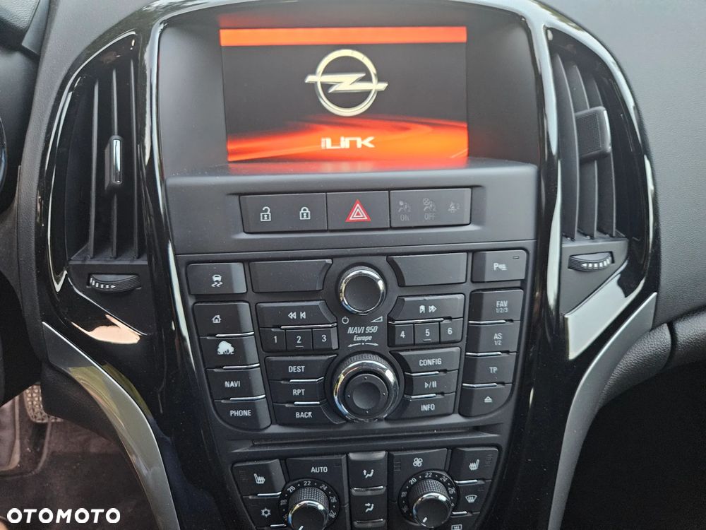 Opel Astra 2.0 CDTI Exklusiv - 25