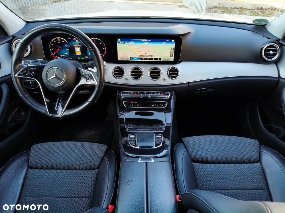 Mercedes-Benz Klasa E 220 d 4Matic 9G-TRONIC Avantgarde - 12