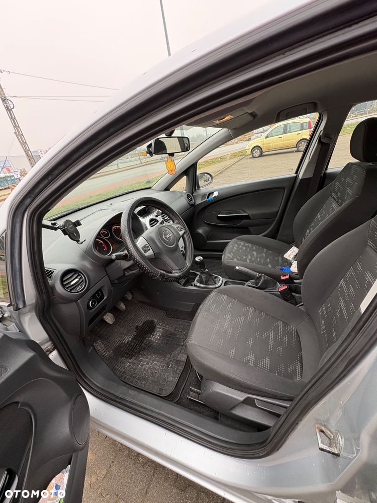 Opel Corsa 1.4 16V Enjoy - 5