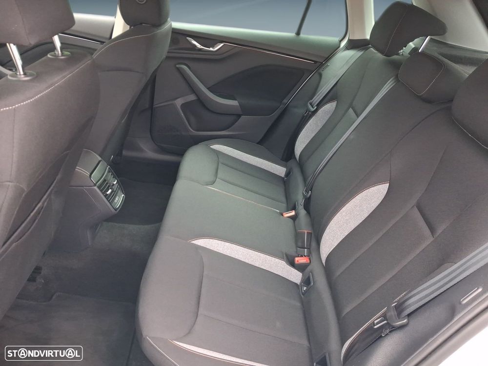 Skoda Kamiq 1.0 TSI Ambition DSG - 10