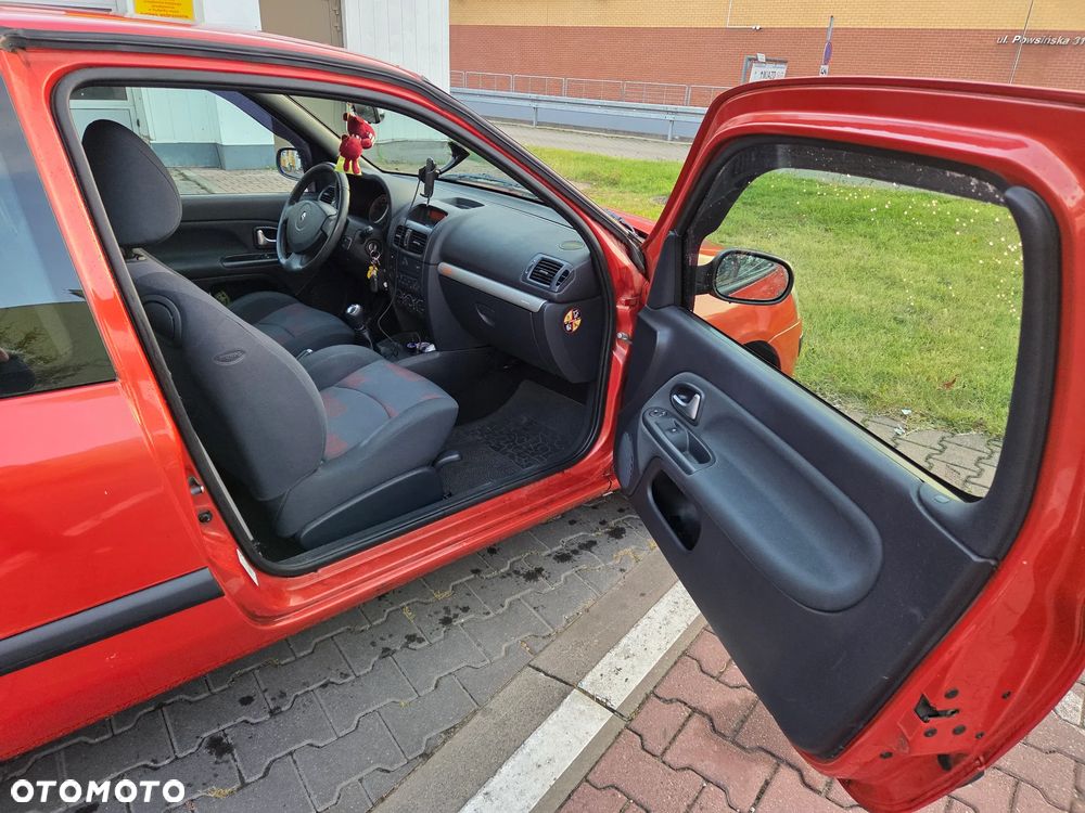 Renault Clio 1.4 Extreme - 13