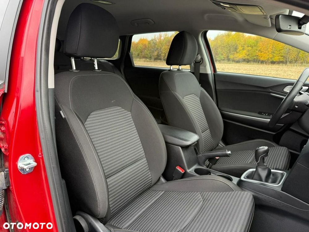 Kia Ceed 1.5 T-GDI Business Line - 23