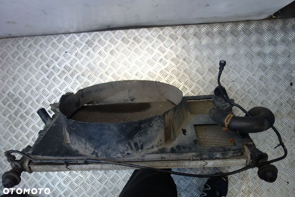 CHŁODNICA WODY Z OBUDOWĄ FORD TRANSIT MK7 - 2