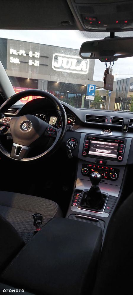 Volkswagen Passat 1.8 TSI Comfortline - 10