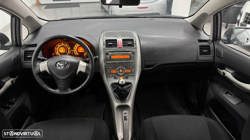 Toyota Auris 1.4 D-4D AC - 6
