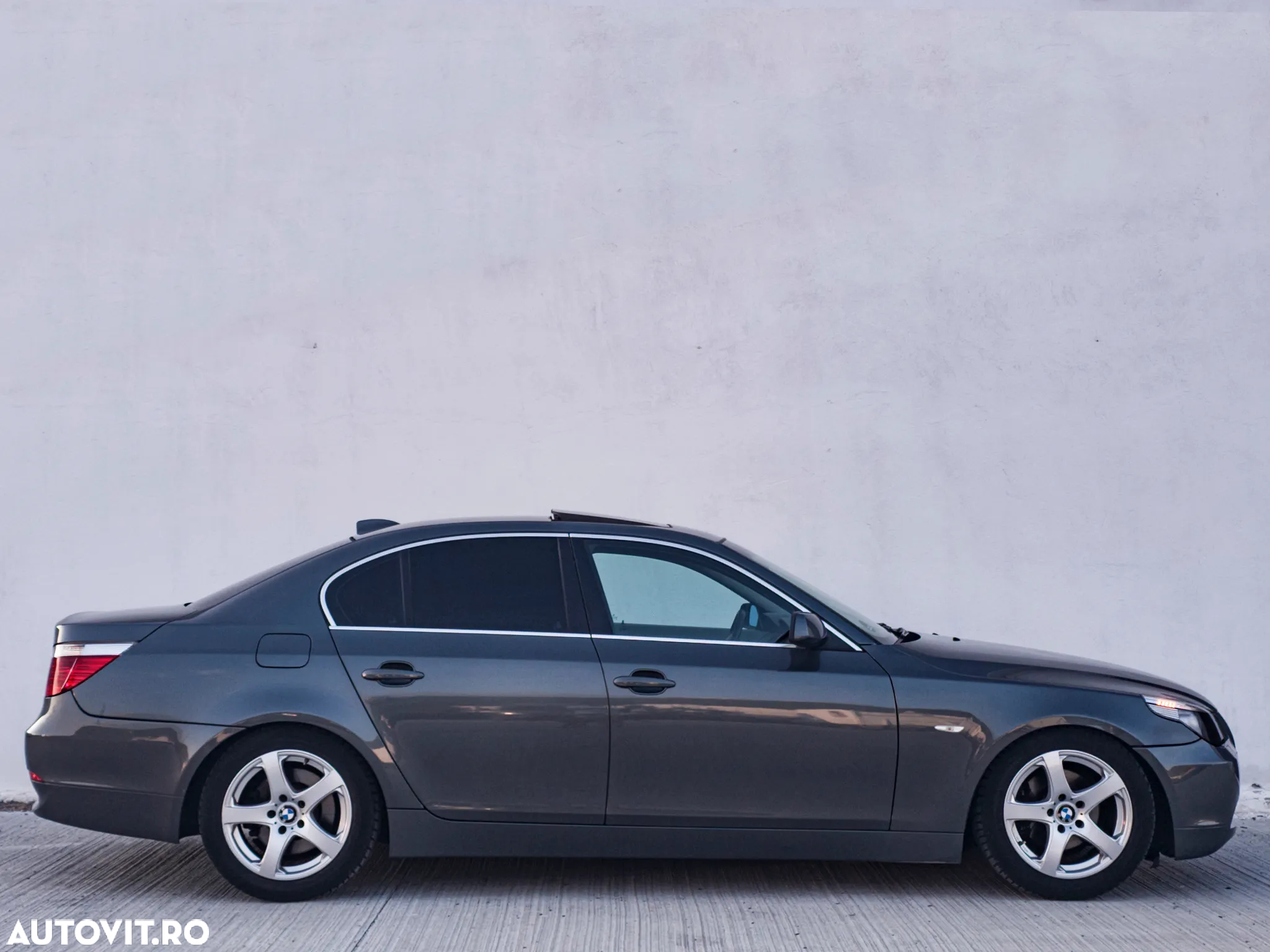 BMW Seria 5 525d Aut. - 10