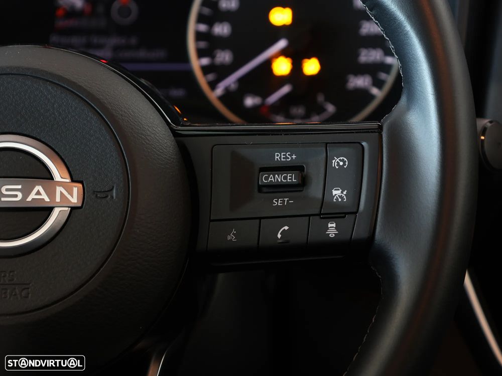 Nissan Qashqai 1.3 DIG-T Acenta - 21