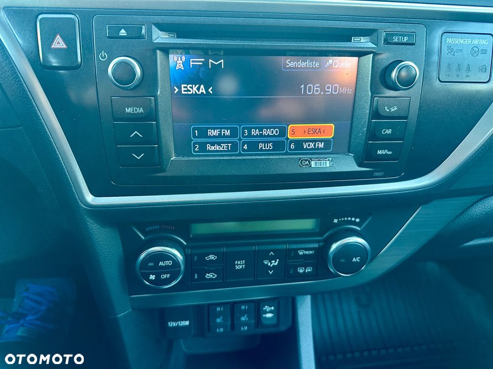 Toyota Auris - 15