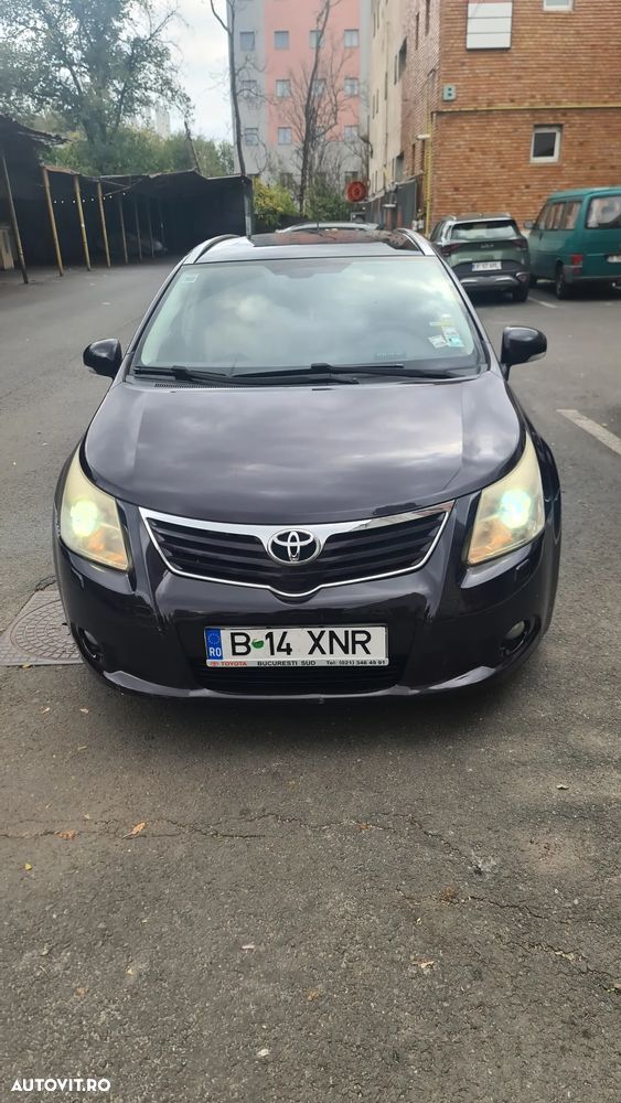 Toyota Avensis 2.2 D-CAT Elegance - 1