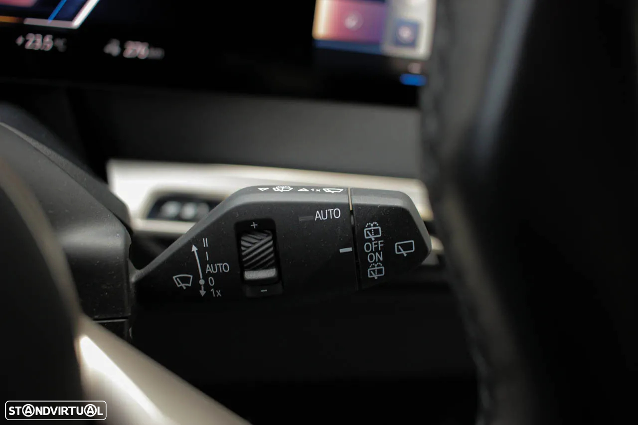 BMW iX xDrive 40 - 24