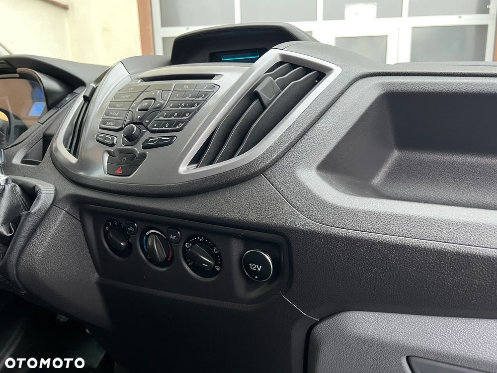 Ford Transit 2,2 L2H2 - 17