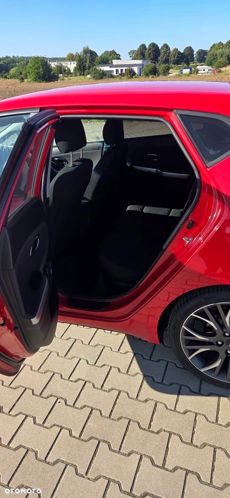Kia Ceed 1.4 L - 13