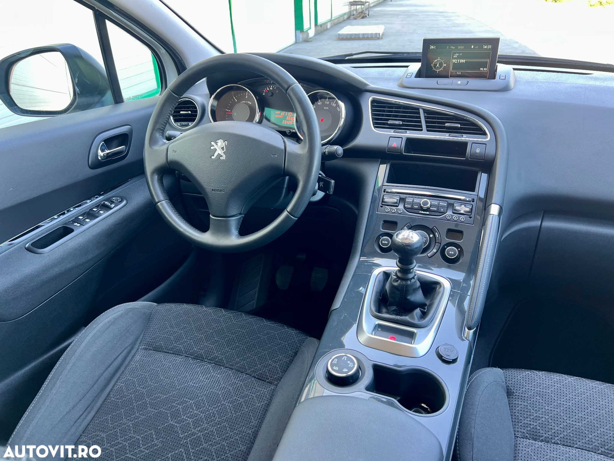 Peugeot 3008 1.6 HDI Confort Pack - 3