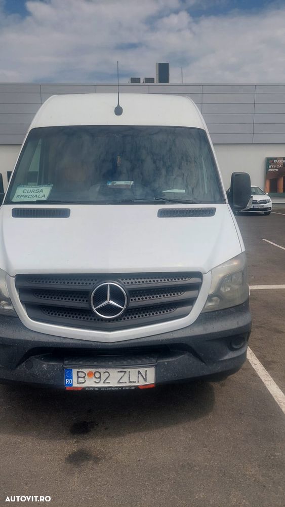 Mercedes-Benz Sprinter - 2