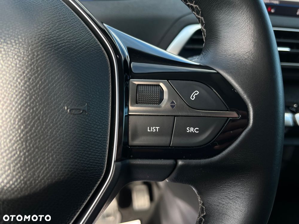 Peugeot 3008 PureTech 130 Stop & Start GPF Allure Business-Paket - 11