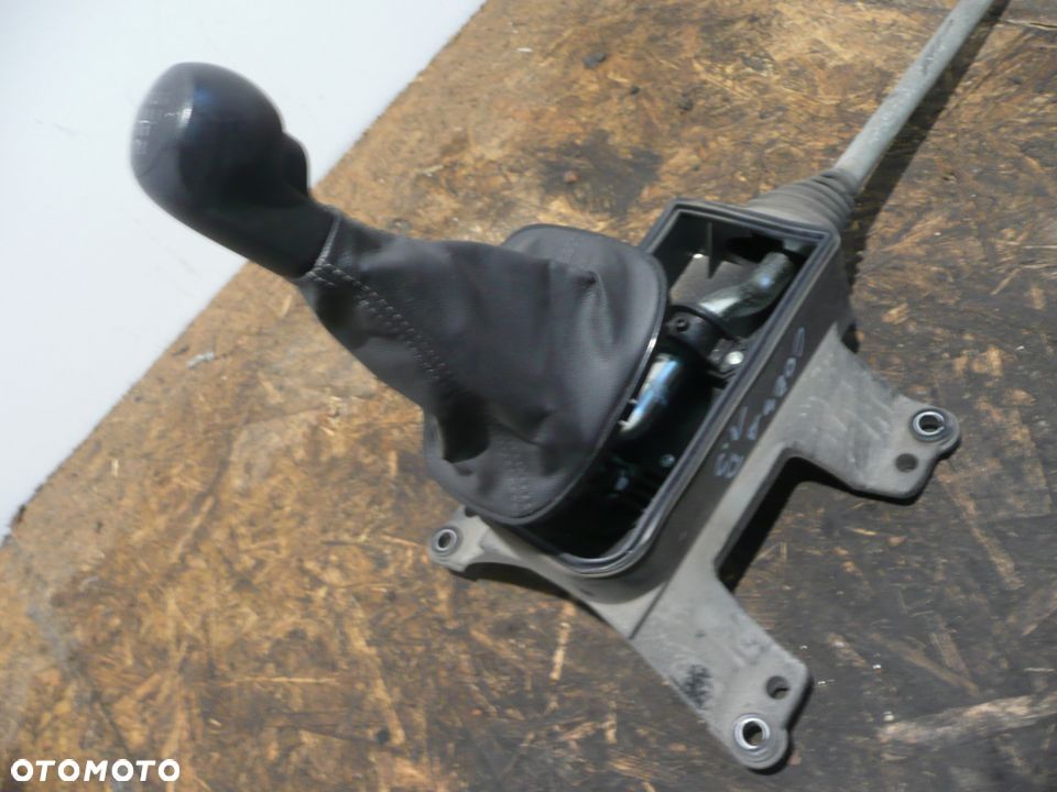 OPEL CORSA D 06-10 HB 3D LEWAREK WYBIERAK BIEGÓW - 3