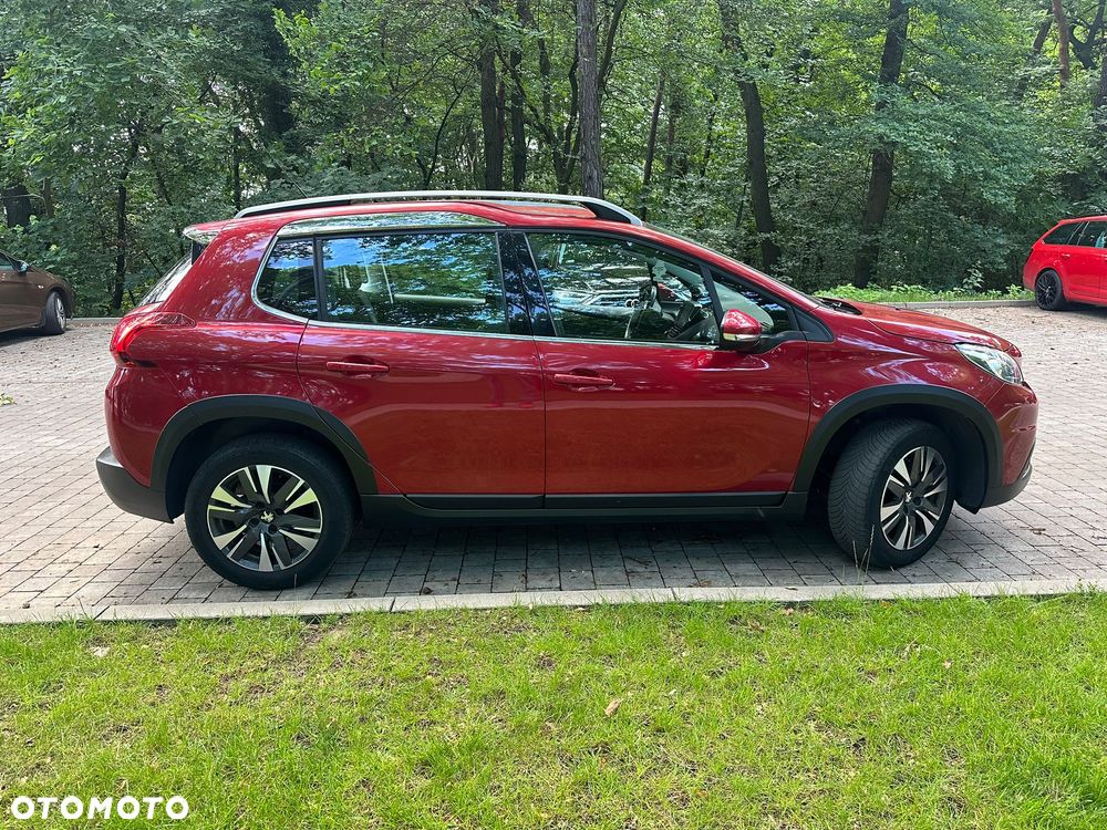 Peugeot 2008 1.2 Pure Tech Style S&S EAT6 - 7